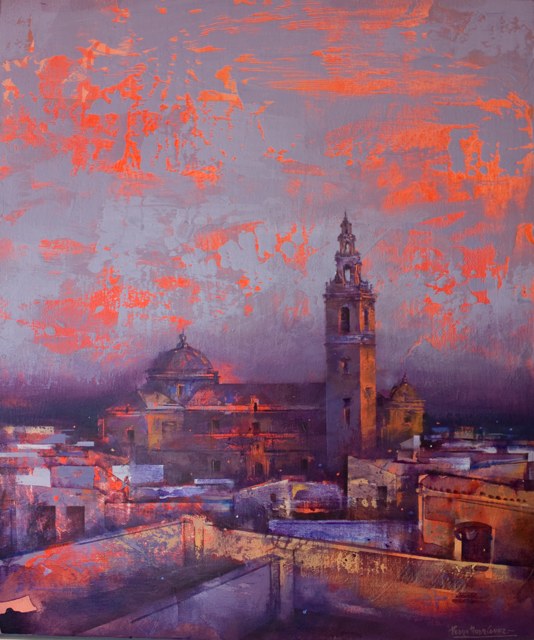 Torre y tejados de Moguer bajo un cielo gris y violeta con trazos anaranjados.
