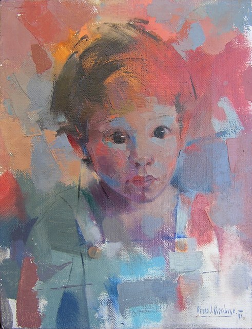 Retrato infantil con el cabello recogido, sobre planos rosados, azules y claros.
