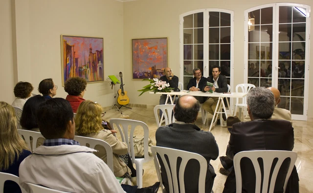 Encuentro de Verdes Escritores y Creadores en el estudio de Pedro Rodríguez.